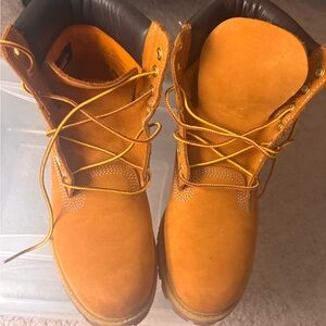 Timberland Tan Leather Lace-Up Boots